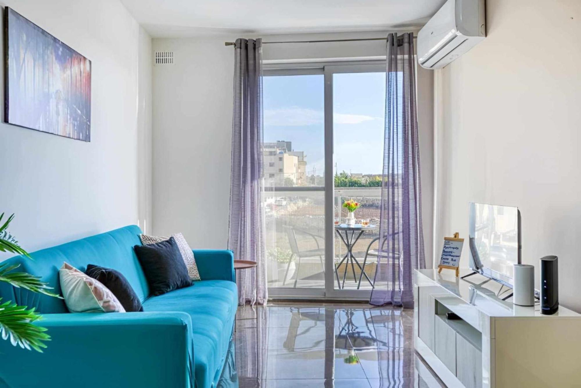 Large, 3 Bedroom Apartment In Marsascala Marsaskala Kültér fotó